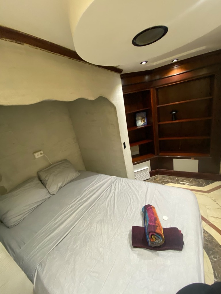 HABITACION C-10 PRIVADA